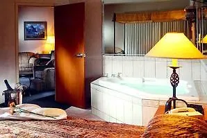Four Points By Sheraton Hotel & Suites Calgary West Canada