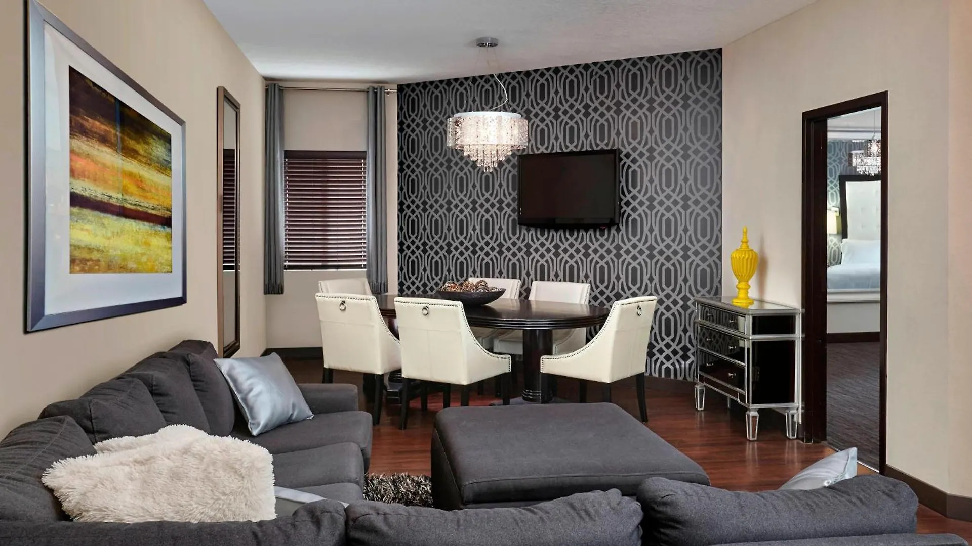 Four Points By Sheraton Hotel & Suites Calgary West Canada