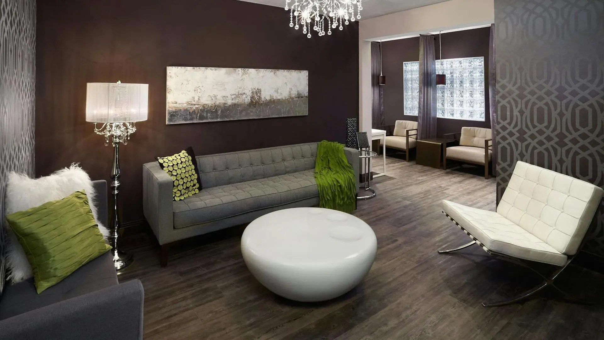 Four Points By Sheraton Hotel & Suites Calgary West