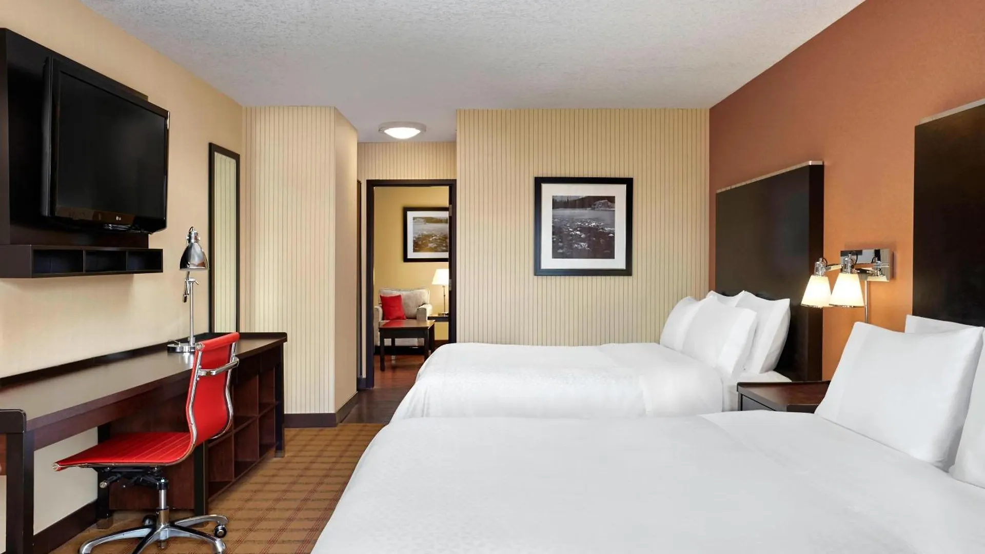 Four Points By Sheraton Hotel & Suites Calgary West