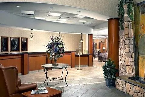 Four Points By Sheraton Hotel & Suites Calgary West