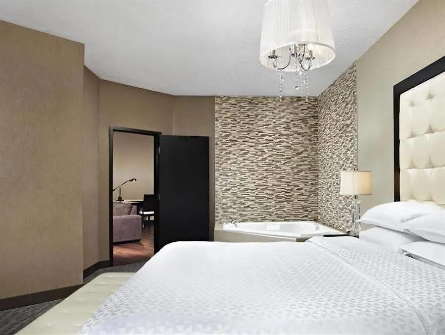 Four Points By Sheraton Hotel & Suites Calgary West 3*,  Канада