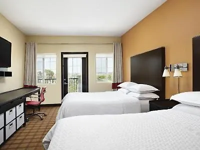 Four Points By Sheraton Hotel & Suites Calgary West 3*,  Canada